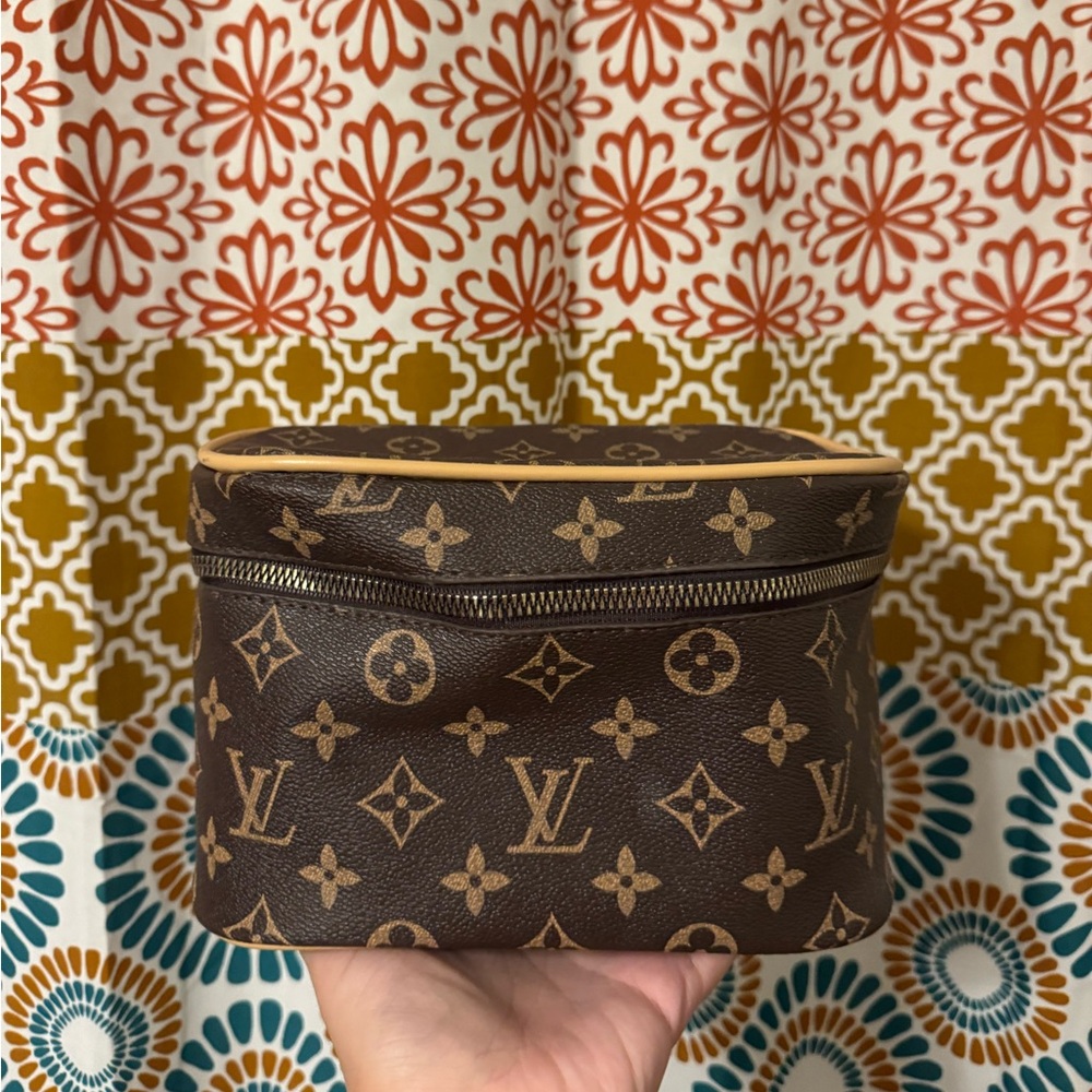 Louis Vuitton Brown and Tan Monogram Makeup Case